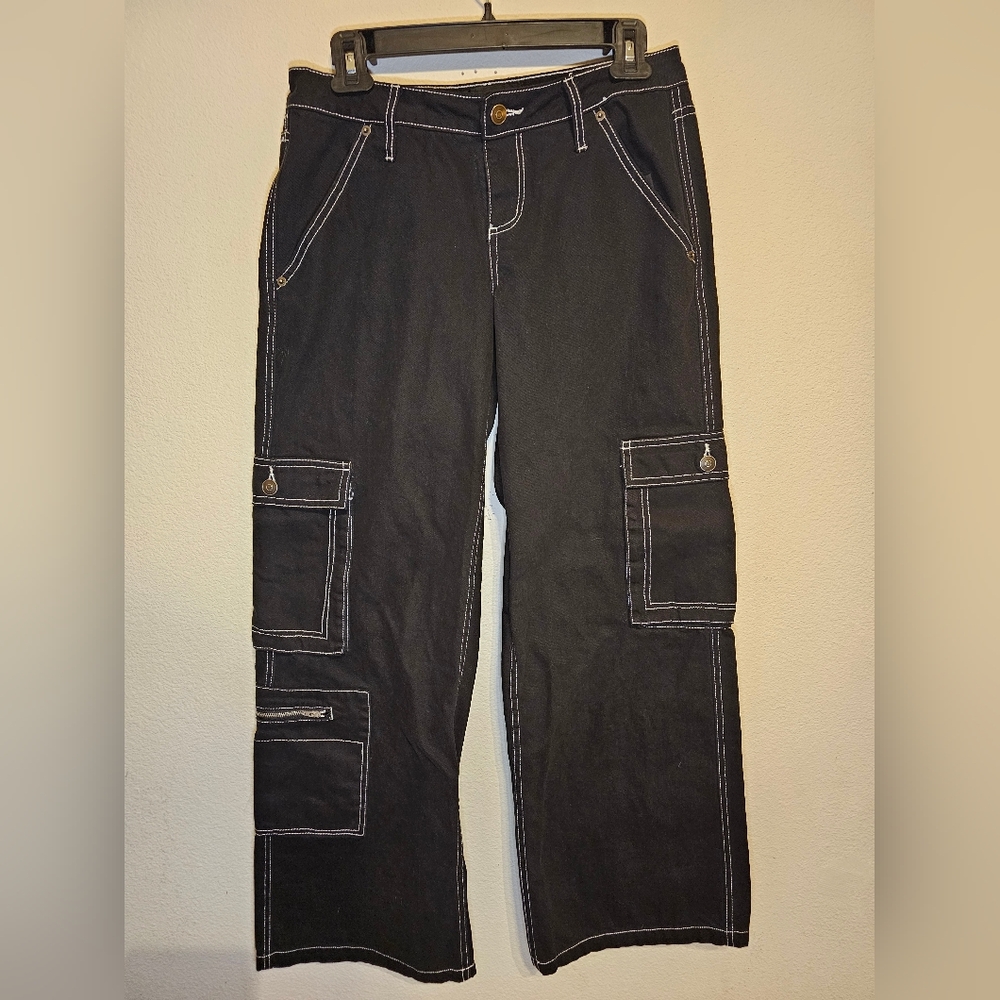 really baggy fashion nova jeans.